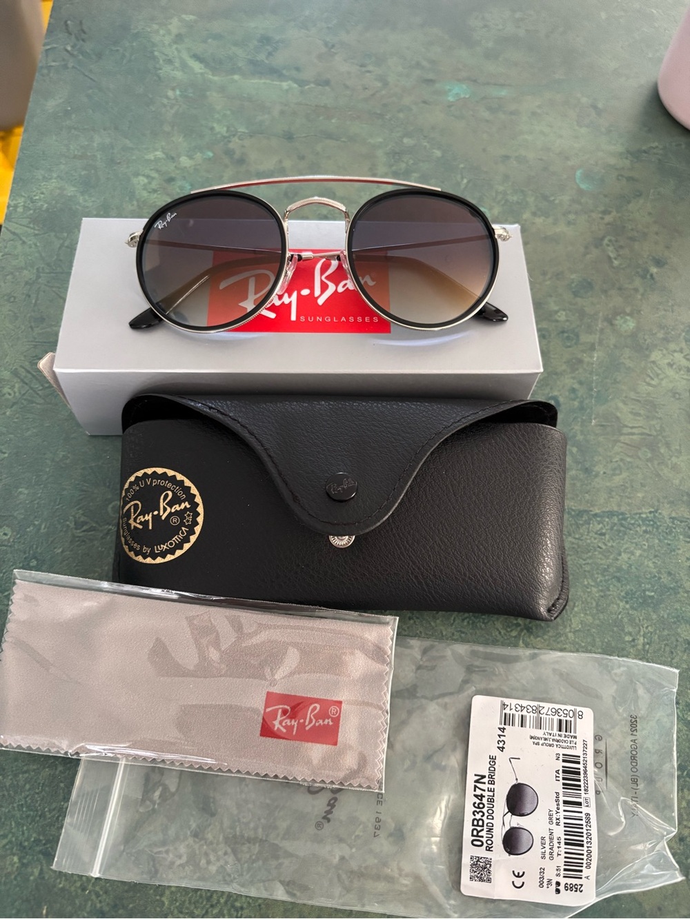 Brand new Ray-Ban round double bridge Sunglasses ..ORB3647N